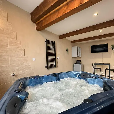 Le Cocon Evasion Privee - Jacuzzi - Yetişkin Oteli