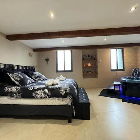 Le Cocon Evasion Privee - Jacuzzi - Yetişkin Oteli