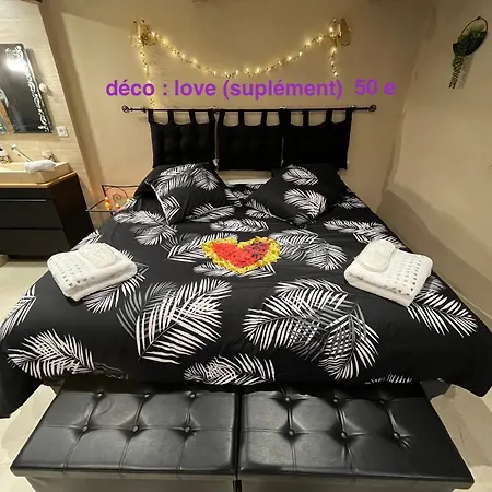 Liefdeshotel Le Cocon Evasion Privee - Jacuzzi -