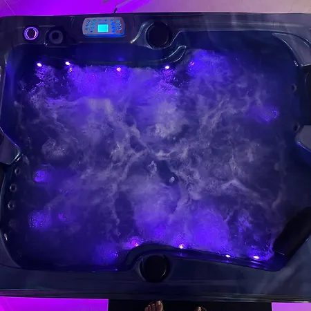 Le Cocon Evasion Privee - Jacuzzi - * Lunel (Herault)