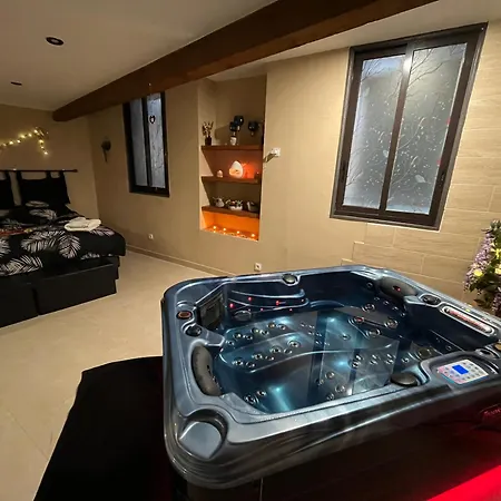 Le Cocon Evasion Privee - Jacuzzi - Lunel (Herault)