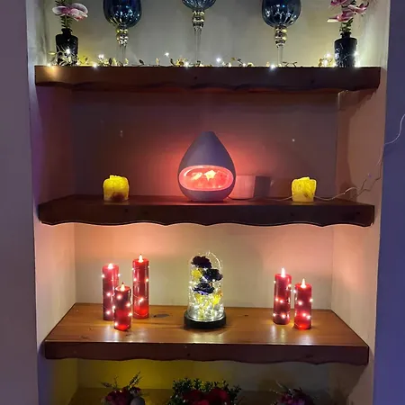 Liefdeshotel Le Cocon Evasion Privee - Jacuzzi - Lunel (Herault)