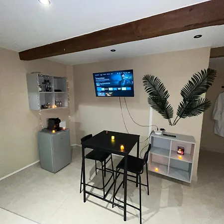 Le Cocon Evasion Privee - Jacuzzi - Lunel (Herault)